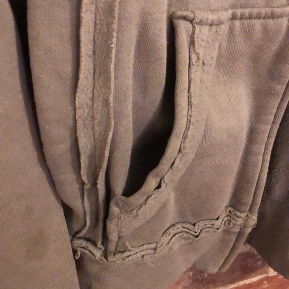 Reef Zip-Up w/ Floral Embroidery - Picture 7 of 7